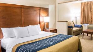 Desk, iron/ironing board, free WiFi, linens