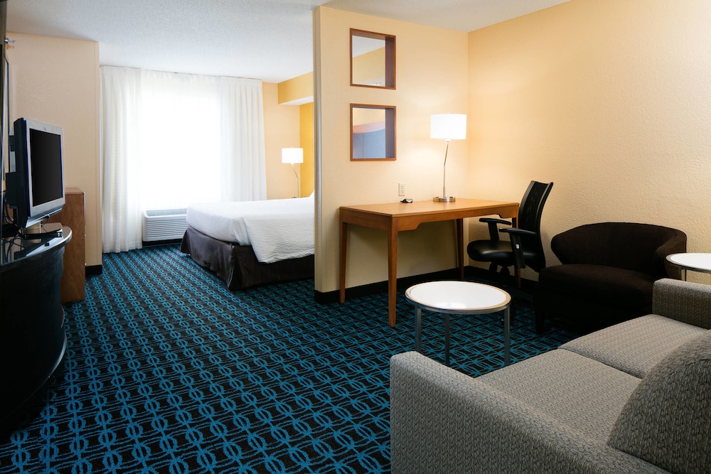 Fairfield Inn By Marriott Kansas City Airport