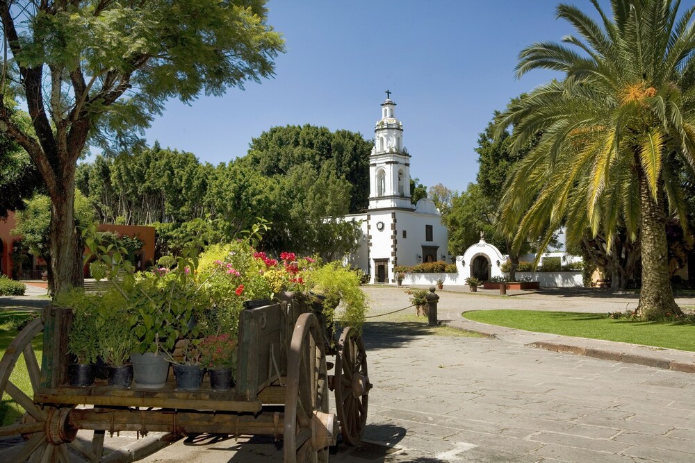 Fiesta Americana Hacienda Galindo Resort & Spa