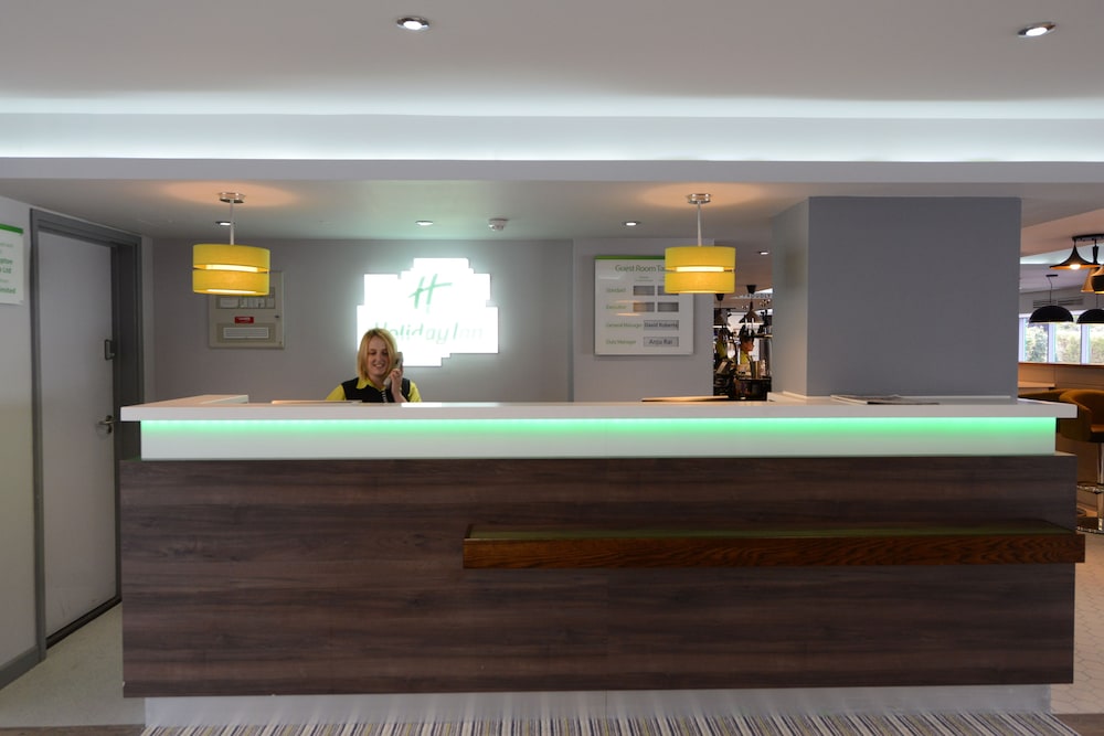 Lobby, Holiday Inn Wolverhampton - Racecourse, an IHG Hotel