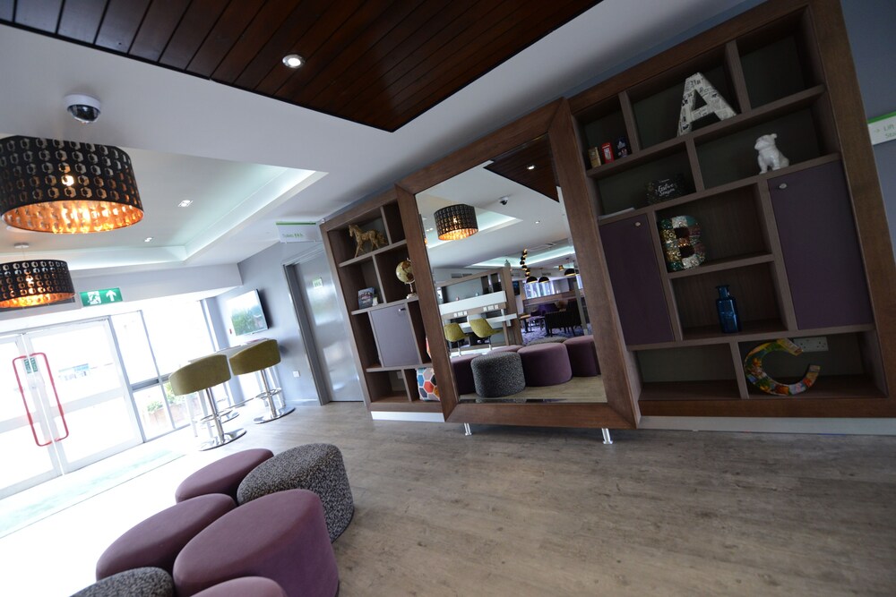 Interior, Holiday Inn Wolverhampton - Racecourse, an IHG Hotel