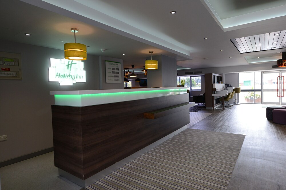 Lobby, Holiday Inn Wolverhampton - Racecourse, an IHG Hotel