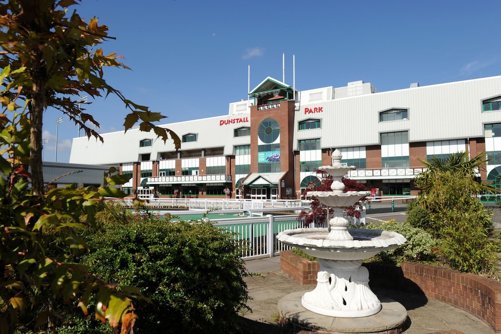 Exterior, Holiday Inn Wolverhampton - Racecourse, an IHG Hotel