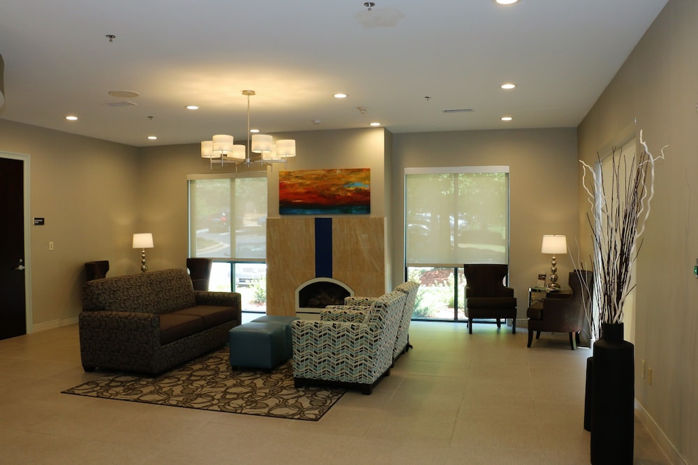 Lobby, Best Western Plus Roswell / Alpharetta