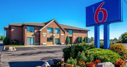 Motel 6 Amherst, NY - Buffalo