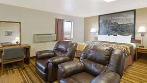 Desk, blackout drapes, free WiFi, linens