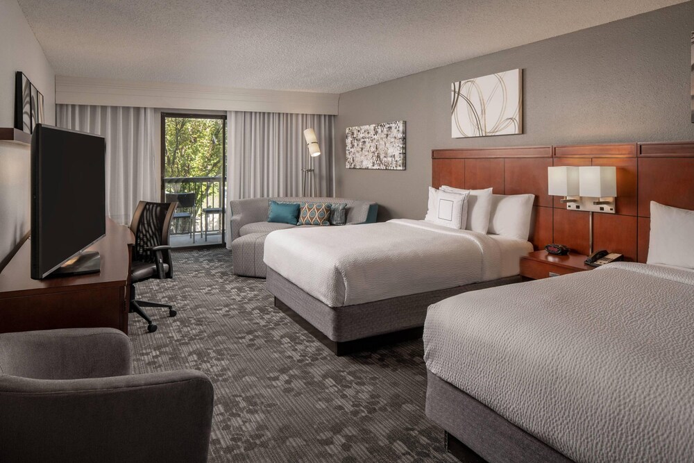 Courtyard by Marriott Baton Rouge Siegen Lane