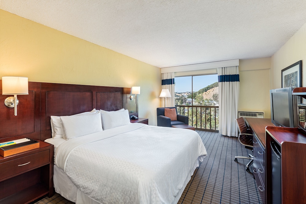 Room, Four Points by Sheraton San Rafael Marin County