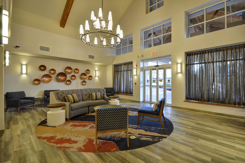 Homewood Suites by Hilton Phoenix-Biltmore