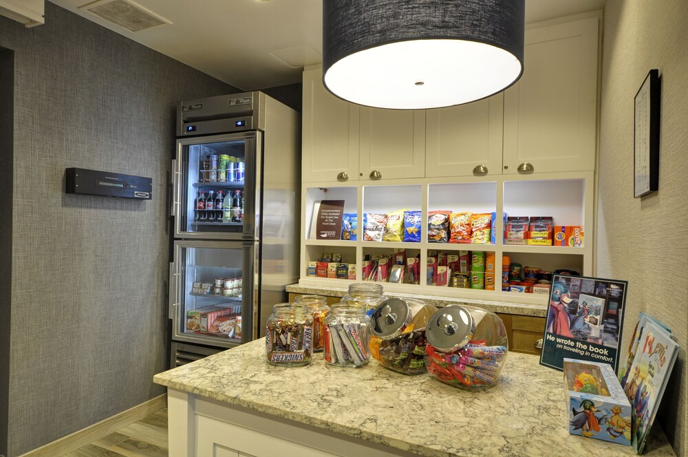 Homewood Suites by Hilton Phoenix-Biltmore