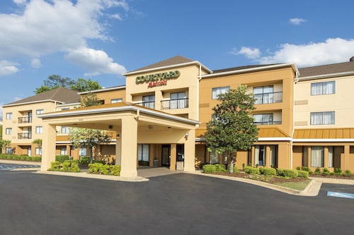 Great Place to stay Courtyard Tuscaloosa by Marriott near Tuscaloosa 