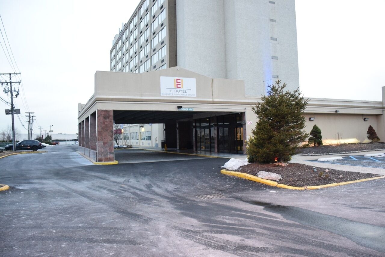 E Hotel Banquet & Conference Center in Somerset, United States
