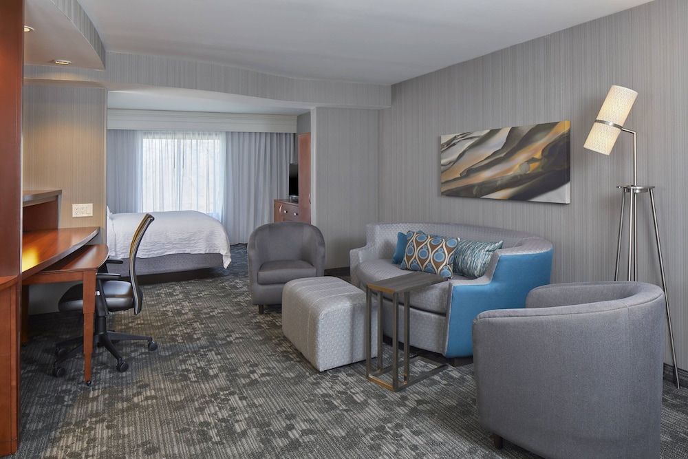 Courtyard by Marriott Albany Thruway