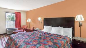 Desk, iron/ironing board, free WiFi, linens