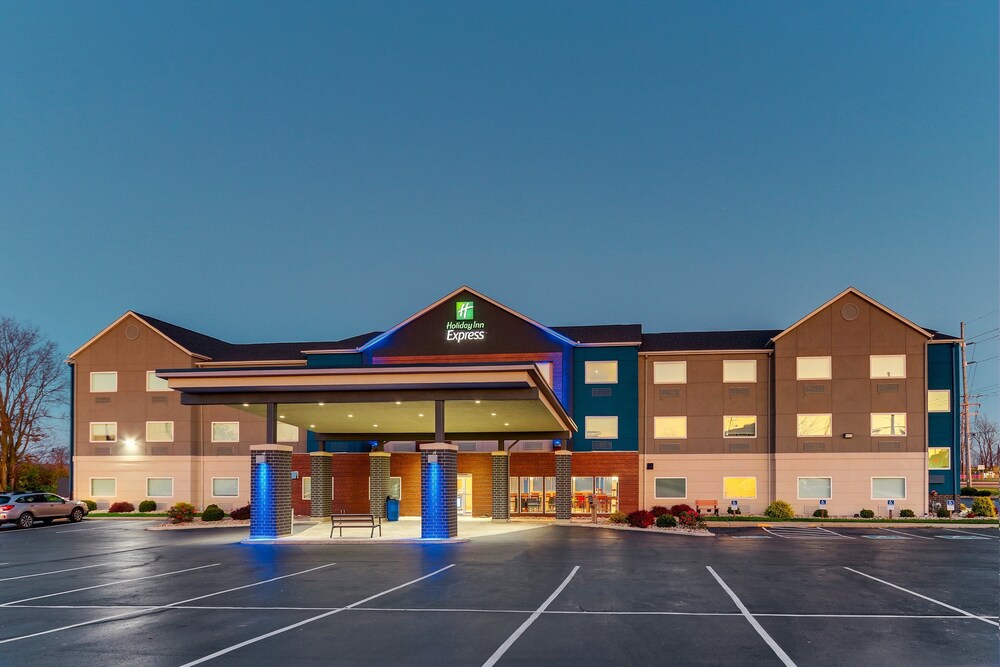 Primary image, Holiday Inn Express Cincinnati North - Monroe, an IHG Hotel