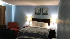 Premium bedding, in-room safe, desk, iron/ironing board
