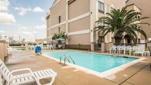 Seasonal outdoor pool