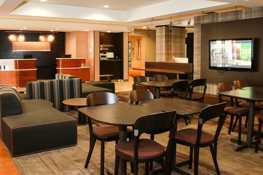 Courtyard by Marriott Chesapeake