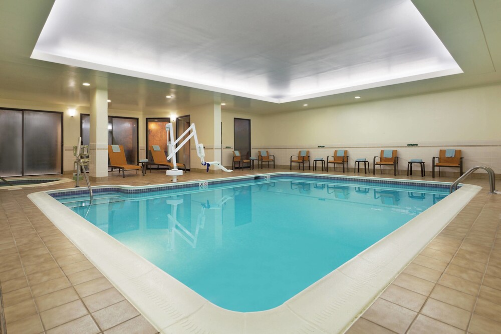 Courtyard by Marriott Chesapeake