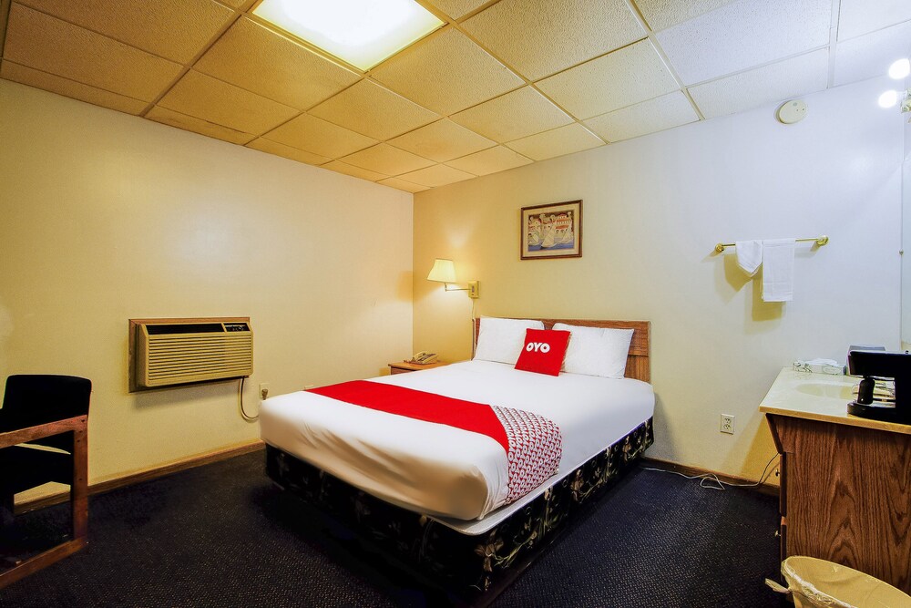 OYO Hotel Chapmanville Inn, WV Hwy 119 Reviews, Photos & Rates