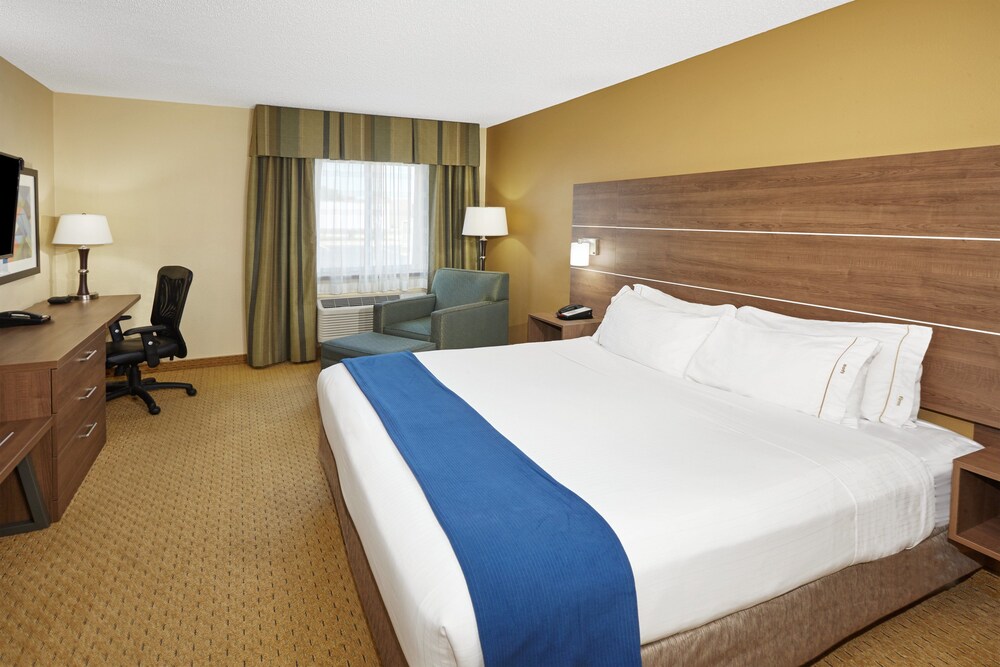 Holiday Inn Express Sheboygan-Kohler, an IHG Hotel