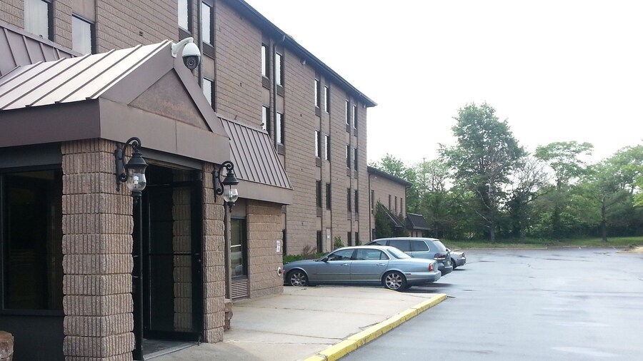 Red Carpet Inn & Suites South Plainfield/Piscataway