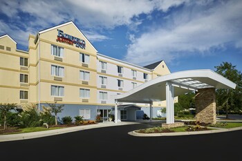 Fairfield Inn by Marriott Myrtle Beach Broadway at the Beach