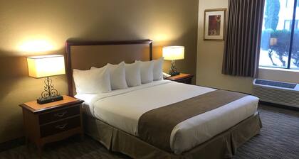 Ramada BY Wyndham Jean Hotel Casino