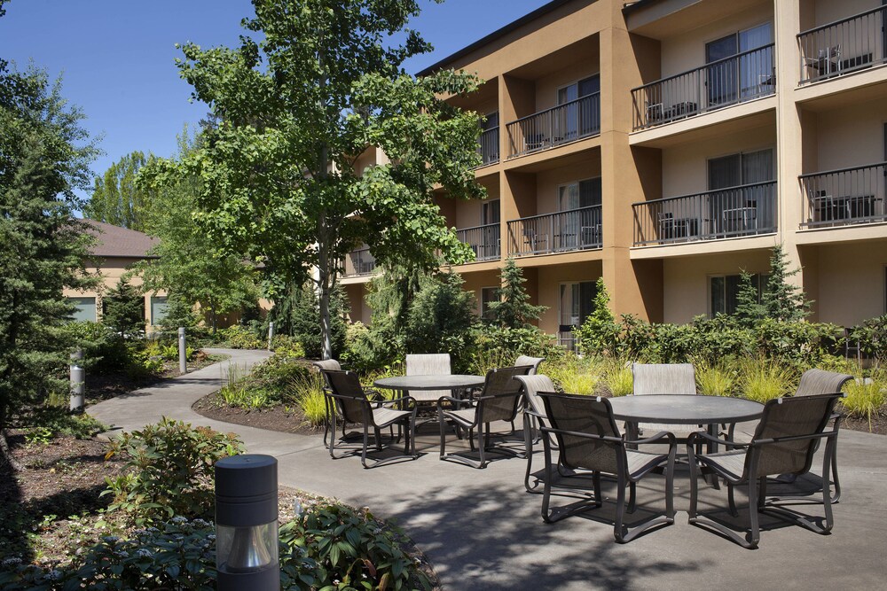 Courtyard By Marriott Portland Hillsboro