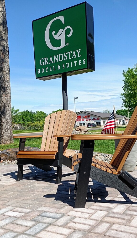 grandstay hotel & suites cambridge