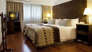 1 chambre, literie de qualité supérieure, surmatelas, minibar