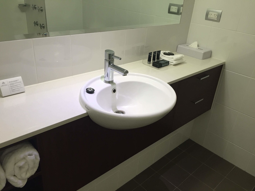 Amora Hotel Riverwalk Melbourne