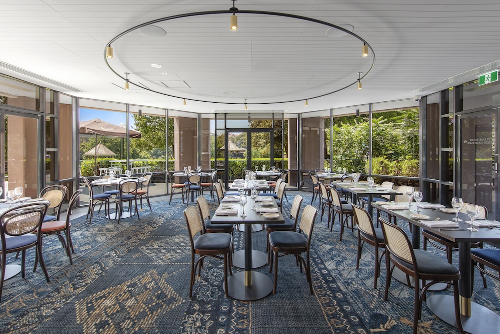 Amora Hotel Riverwalk Melbourne