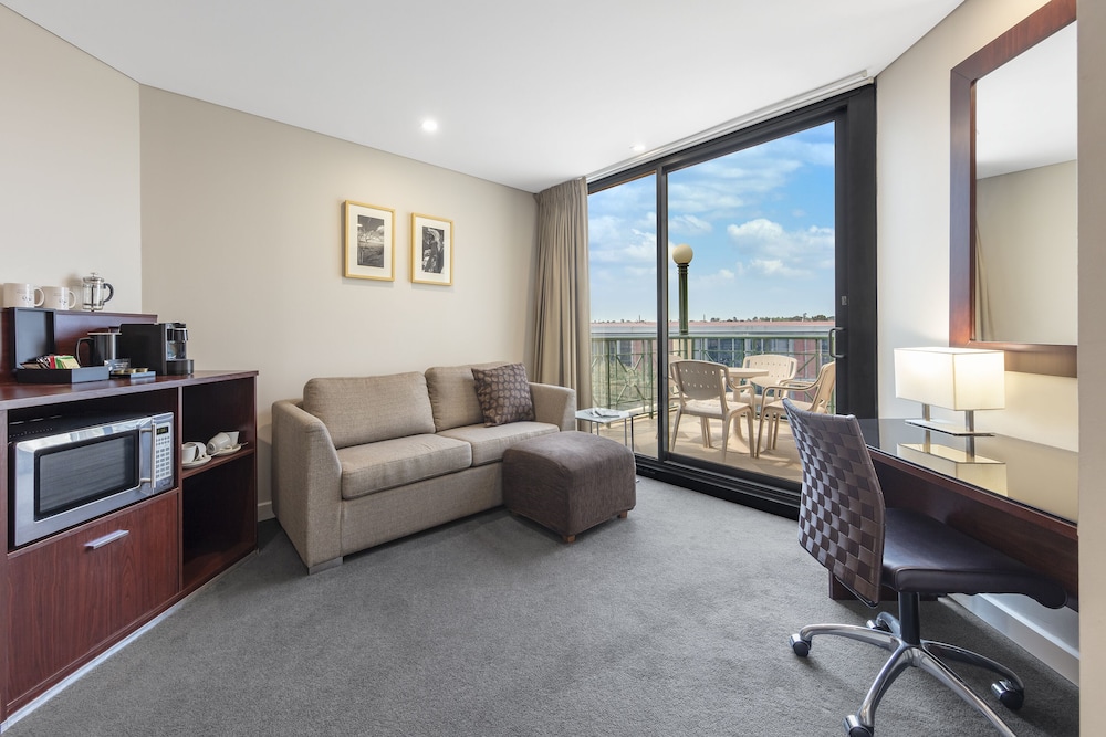 Amora Hotel Riverwalk Melbourne