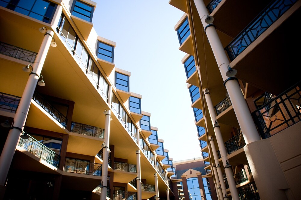 Exterior detail, Amora Hotel Riverwalk Melbourne