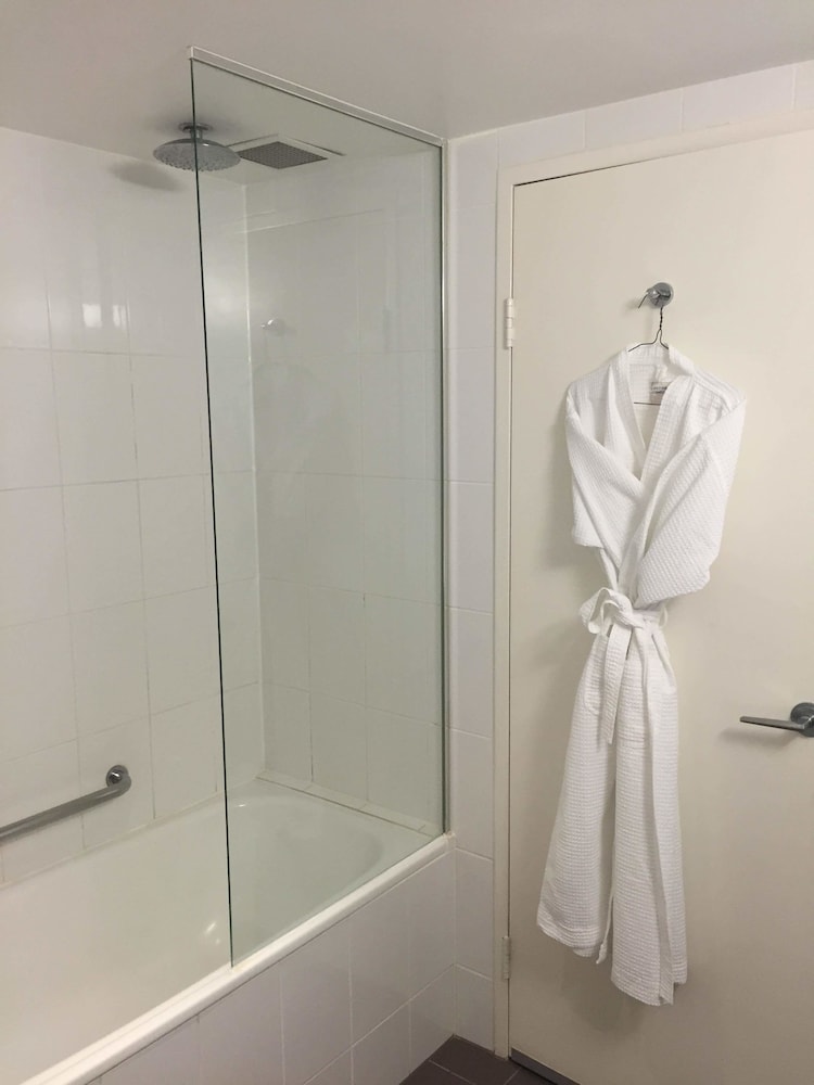 Amora Hotel Riverwalk Melbourne