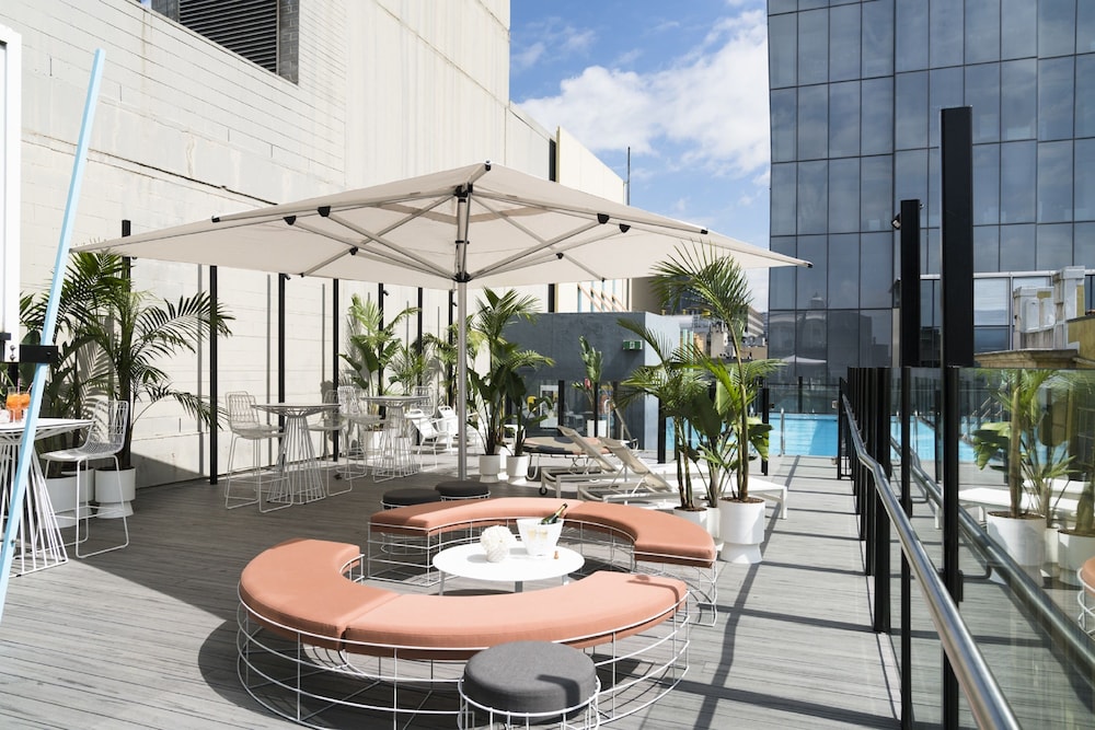 Terrace/patio, Adelphi Hotel