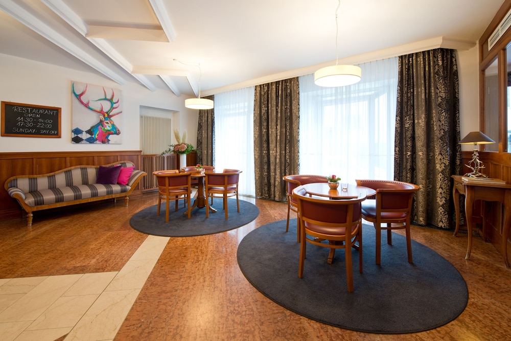 Photo - Zum Hirschen Salzburg