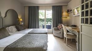 Literie de qualité supérieure, matelas Select Comfort, minibar