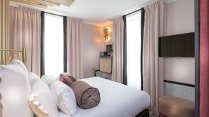 Premium bedding, pillow top beds, in-room safe, desk