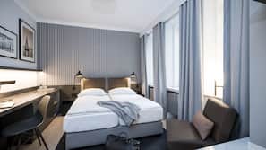 Allergitestet sengetøy, minibar, safe på rommet og skrivebord