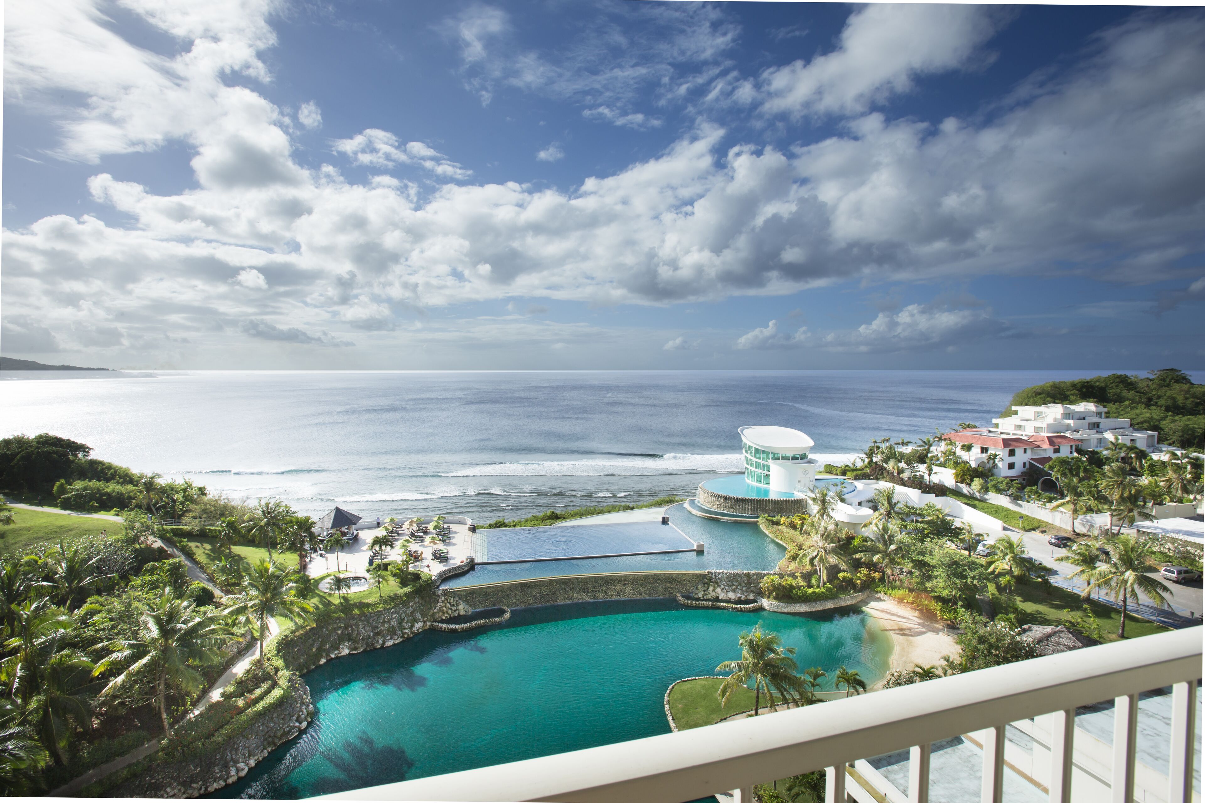 シェラトン ラグーナ グアム リゾート タムニン 口コミ 宿泊料金 予約 エクスペディア