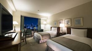 Down duvet, minibar, desk, blackout curtains