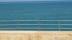 2 outdoor pools
