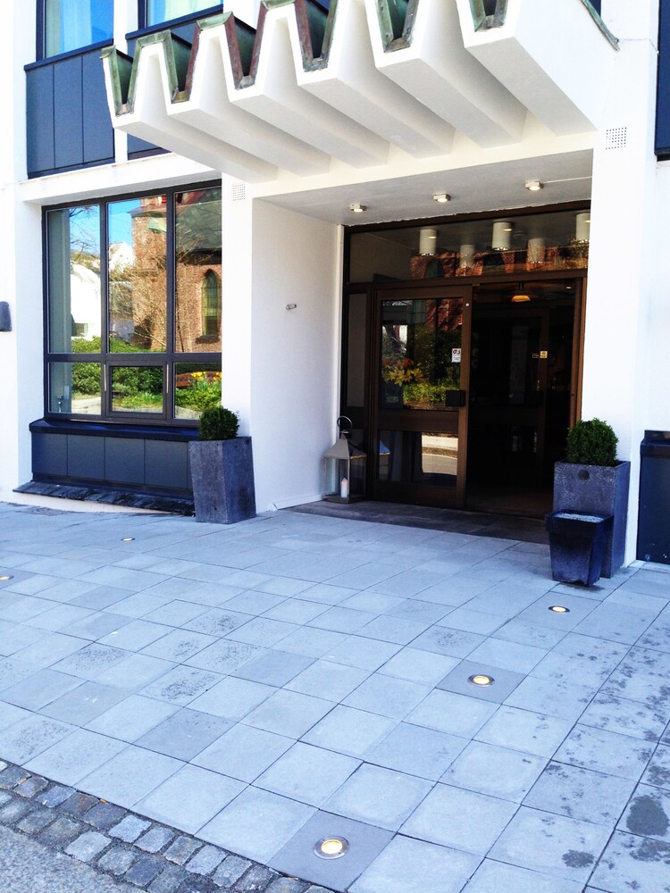 aerial view featured image interior entrance