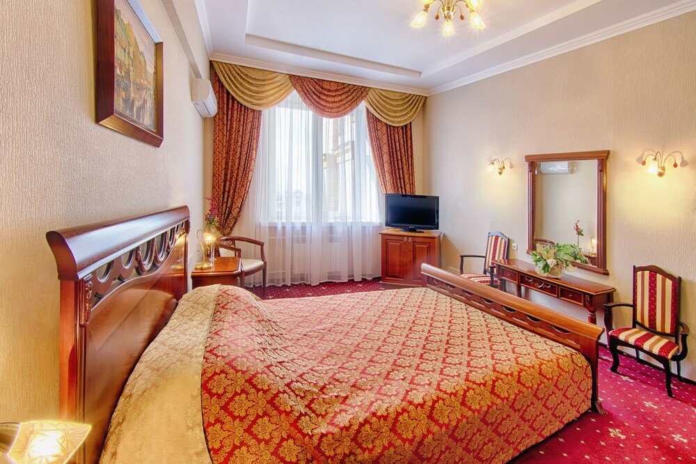 Photo - Ukraine Hotel