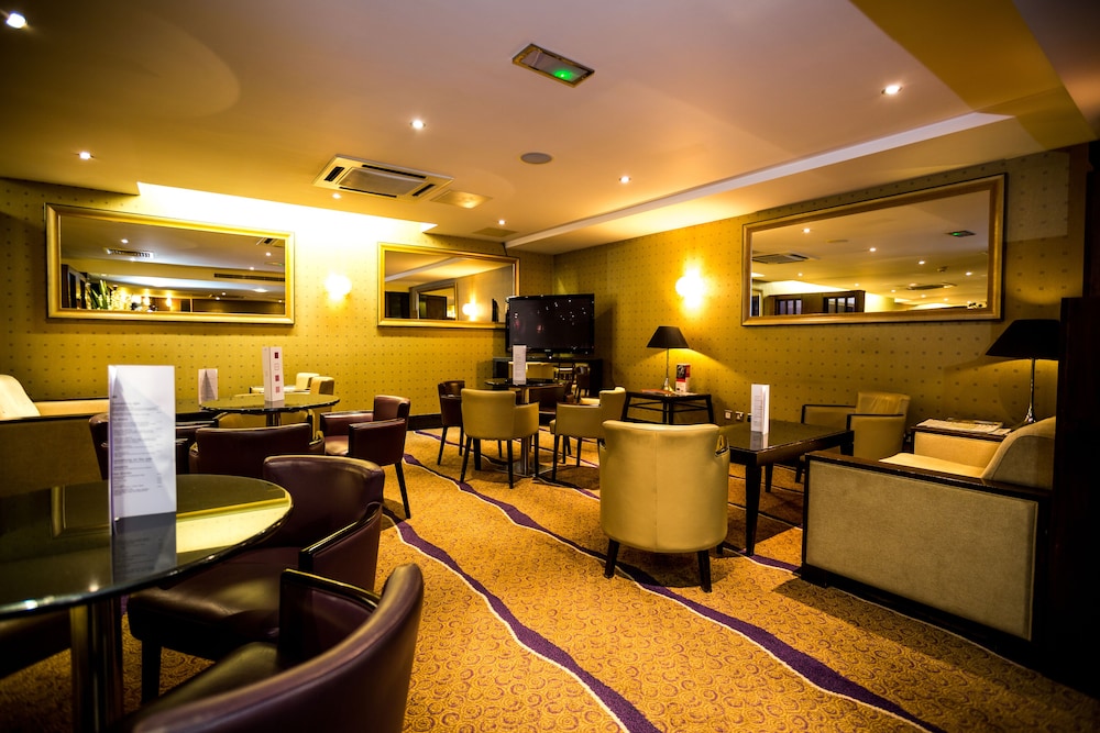 Crowne Plaza London Ealing, an IHG Hotel