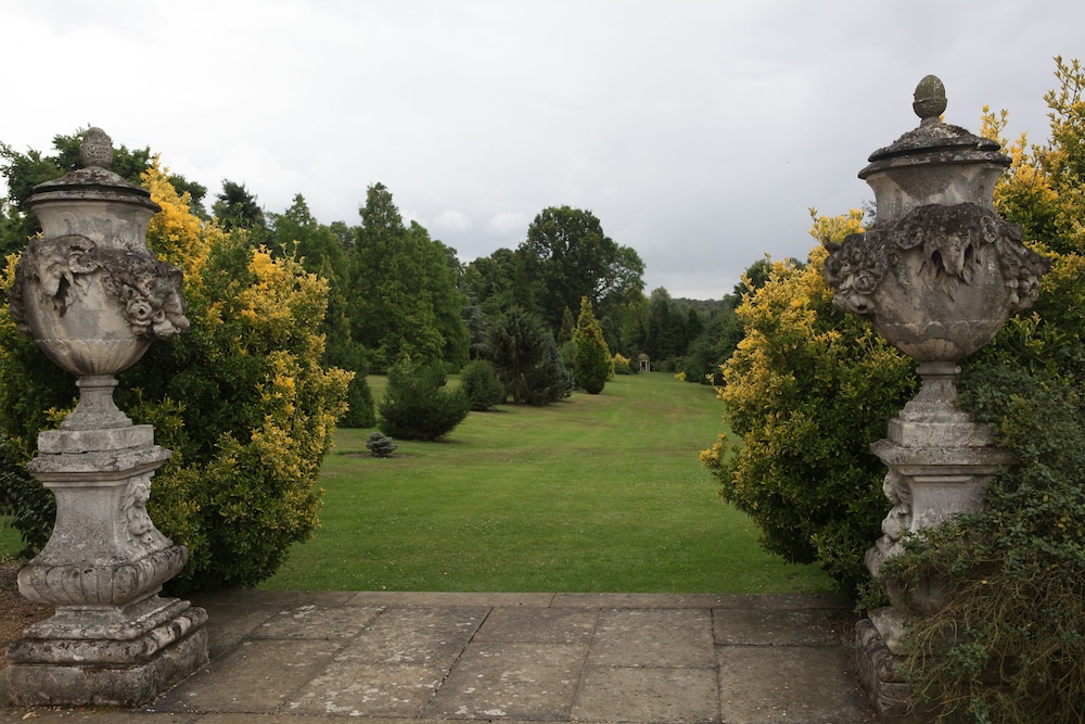 Property grounds, West Lodge Park Hotel