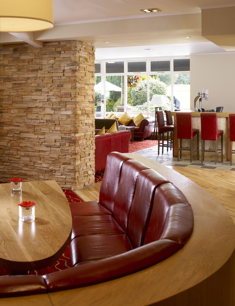 Lounge, Meon Valley Hotel, Golf & Country Club