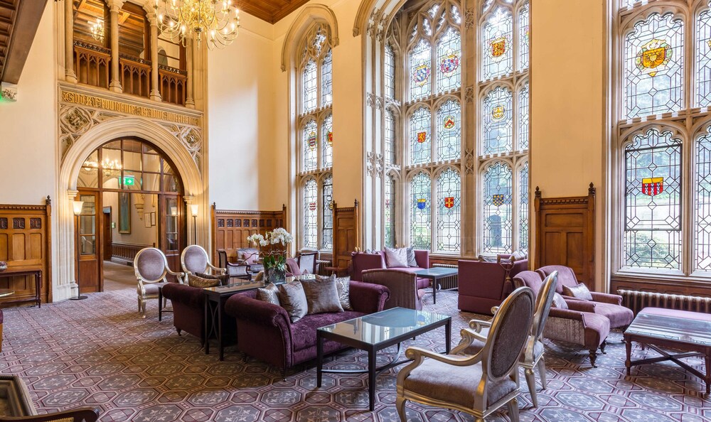 Lobby sitting area, Nutfield Priory Hotel And Spa